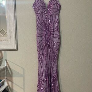 Elegant Purple Sequin Gown Small